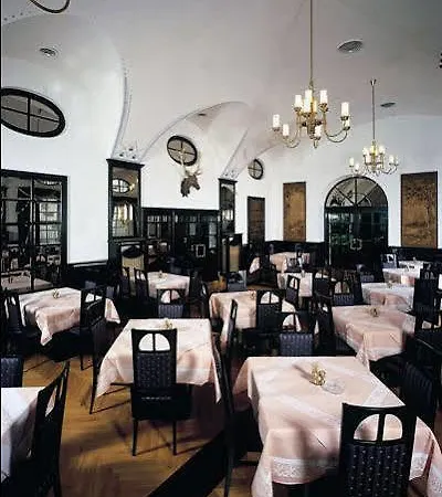 Hotel Goldener Hirsch