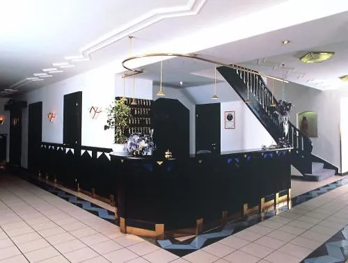 Hotel Goldener Hirsch 3*