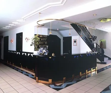 Hotel Goldener Hirsch 3*